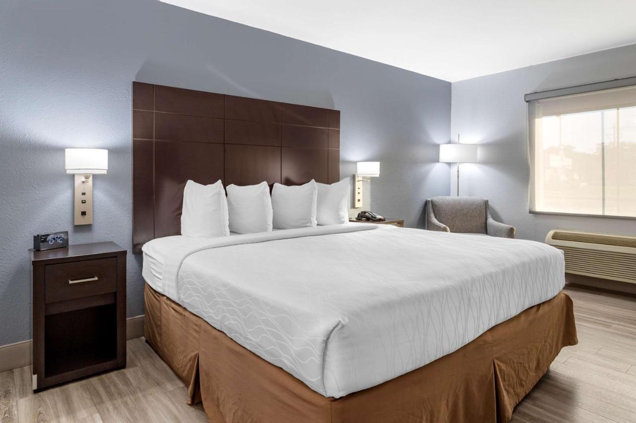 Best Western Plus Orange County Vidor Экстерьер фото