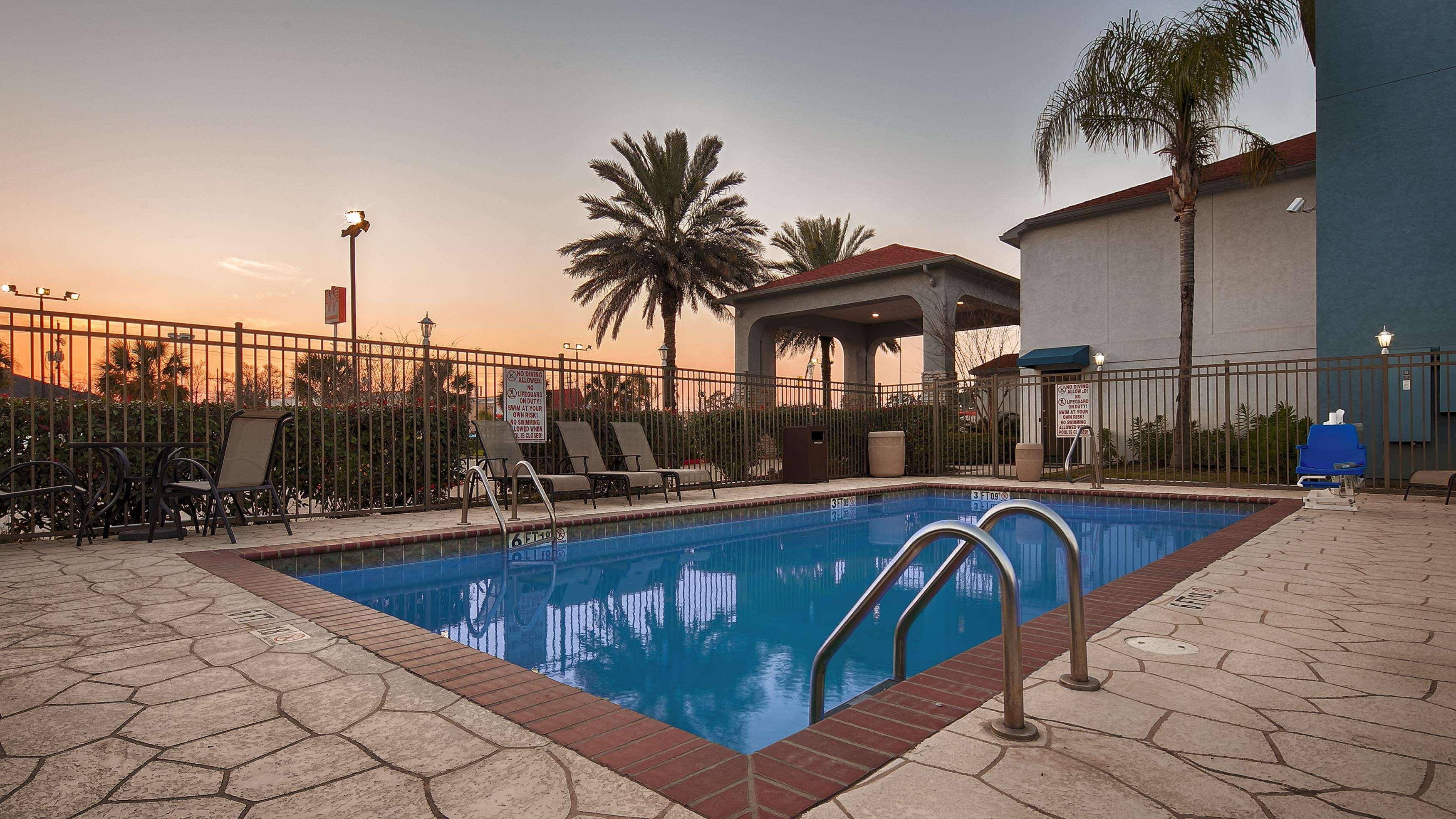 Best Western Plus Orange County Vidor Экстерьер фото